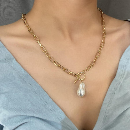Women's Baroque Pearl Coin Pendant