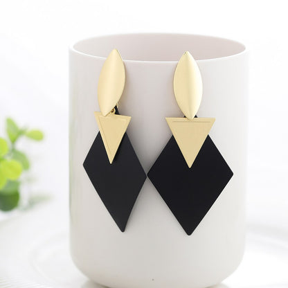 Women's Geometric Pattern Drop Earrings