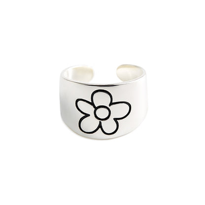 Women's Flower Graved Ring