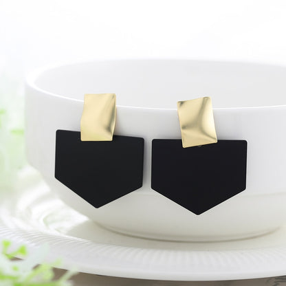 Women's Geometric Pattern Drop Earrings