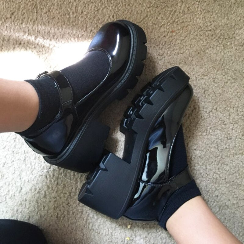 Women's High Heel Classic Style Round Toe Shoes