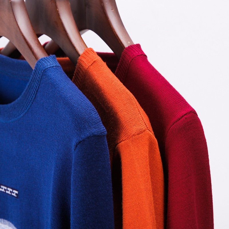 Men's Contrast Lines Sweater
