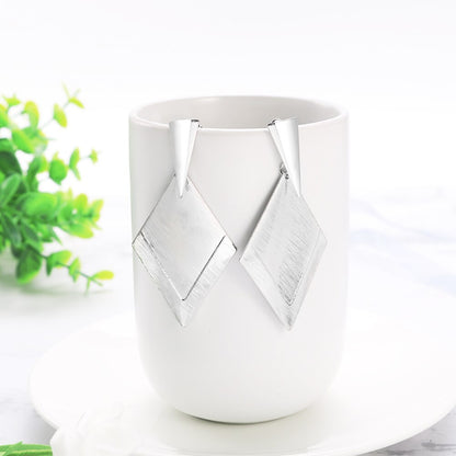 Women's Geometric Pattern Drop Earrings