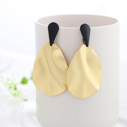 Women's Geometric Pattern Drop Earrings