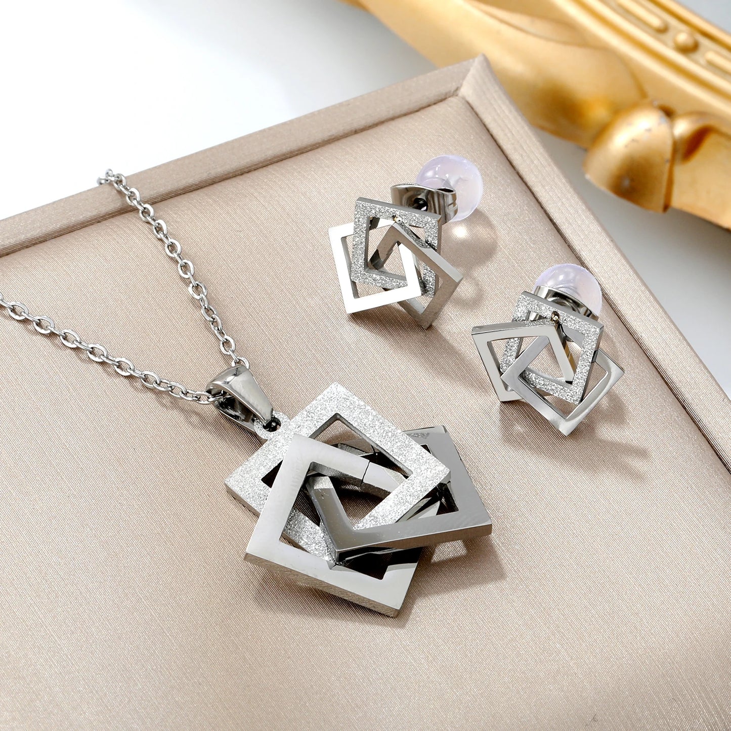 Stainless Steel Necklace & Earrings Fashion Accessories for Women Wedding Party