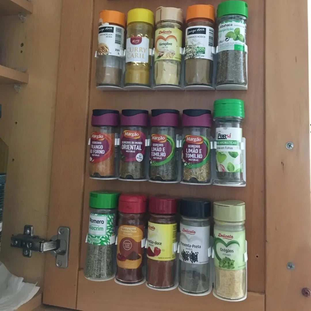 Wall Mounted Spice Bottle Storage Rack Kitchen Seasoning Holder Adhesive Plastic Clip Cabinet Door Spice Jar/Cosmetic Dispenser